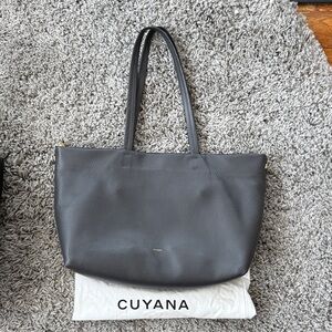 Cuyana Charcoal Gray Pebbled Smaller Classic Easy zipper Leather Tote